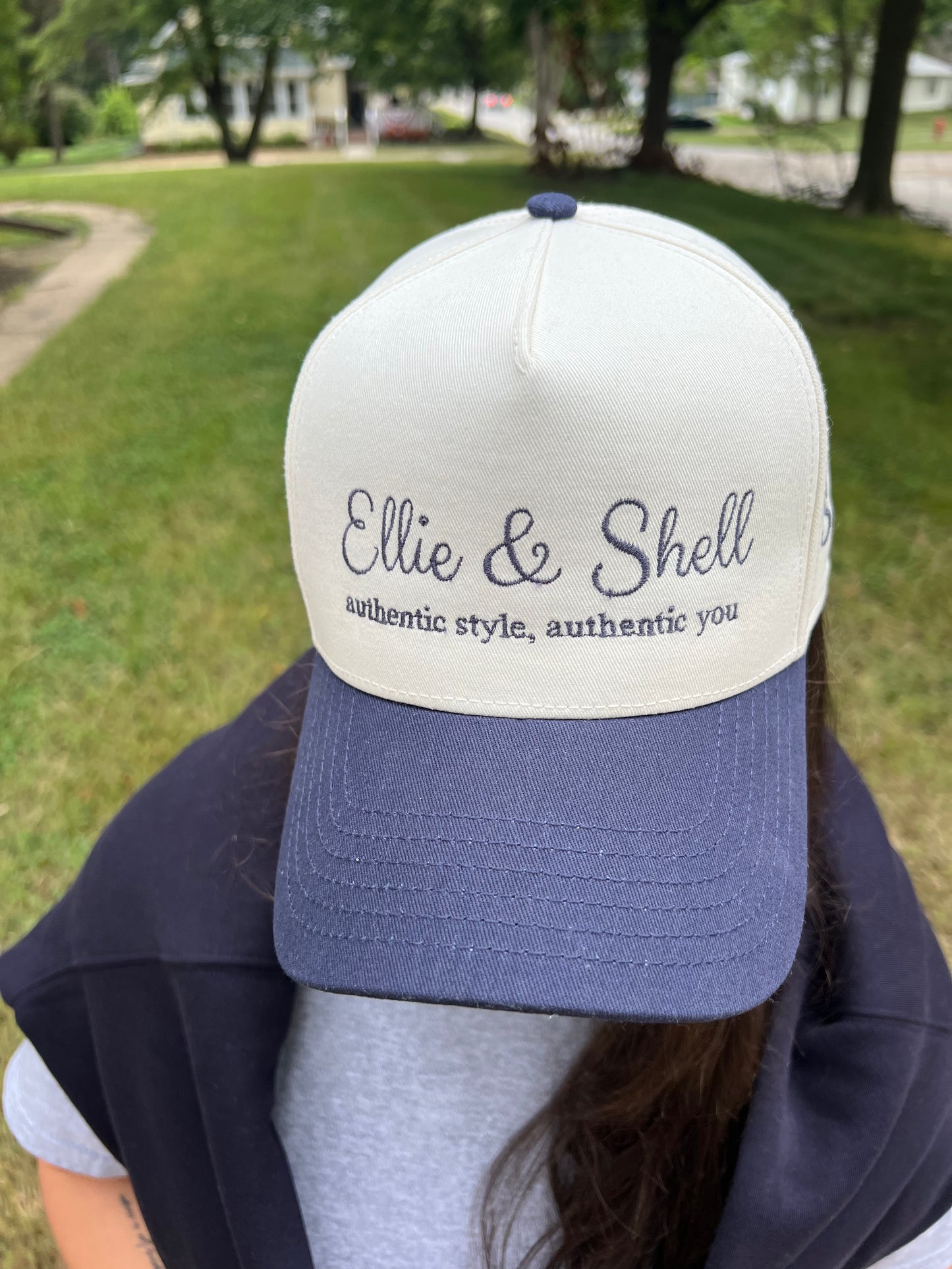 Ellie Everyday Frame Two Tone Cap