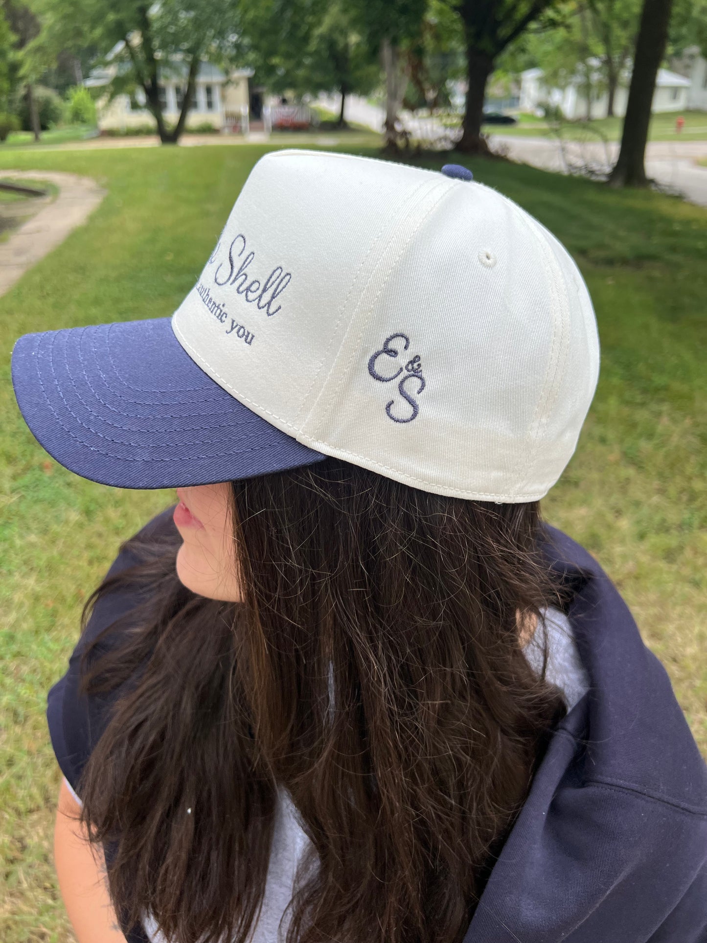 Ellie Everyday Frame Two Tone Cap
